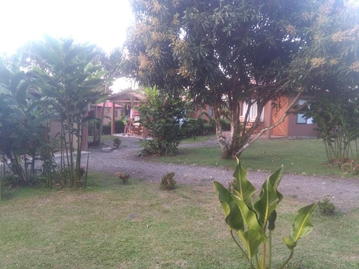 Paraiso Volcano Lodge Guayabo  Exterior photo