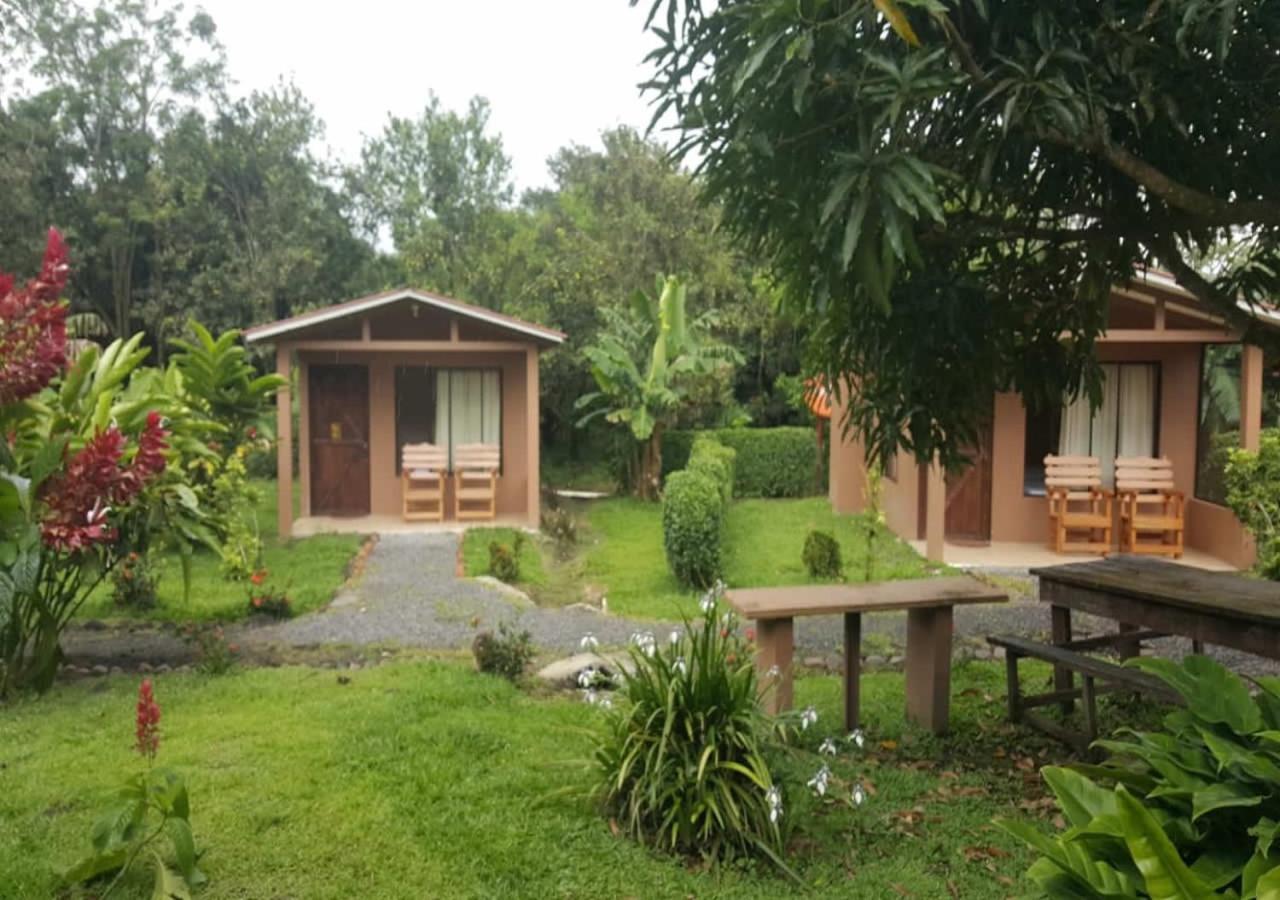 Paraiso Volcano Lodge Guayabo  Exterior photo